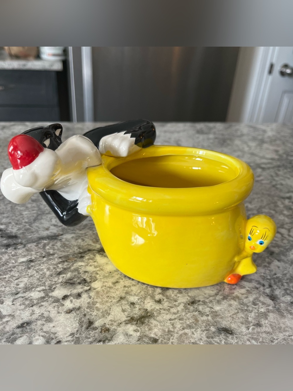 Vintage Looney Tunes Sylvester & Tweety Planter or Catch-All (Disney Warner Bros
